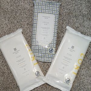 🌺Beekman 1802 Goat Milk Face & Body Wipes